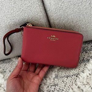 Two-Tone Coach Wristlet
